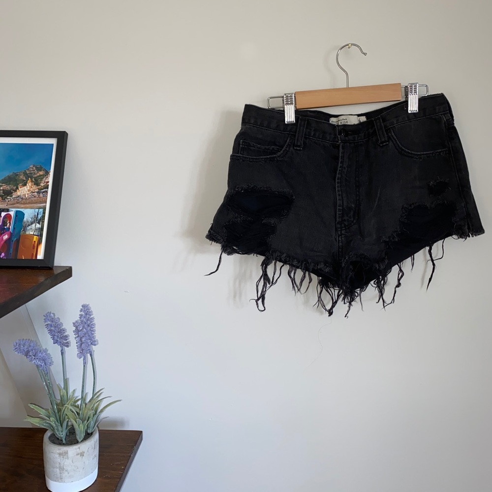A & F | High Rise Shorts